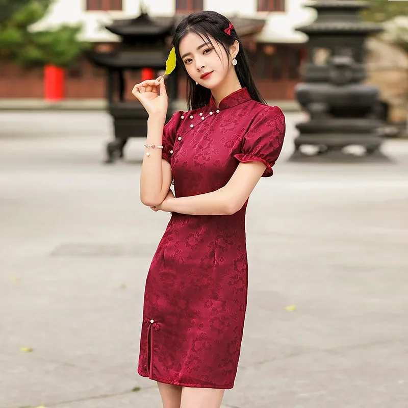 Yourqipao-Chinese Stand Collar Lace Cheongsam Curto, Jacquard Cheongsam, Vestidos de Festa de Ano Novo Tradicional, Vermelho