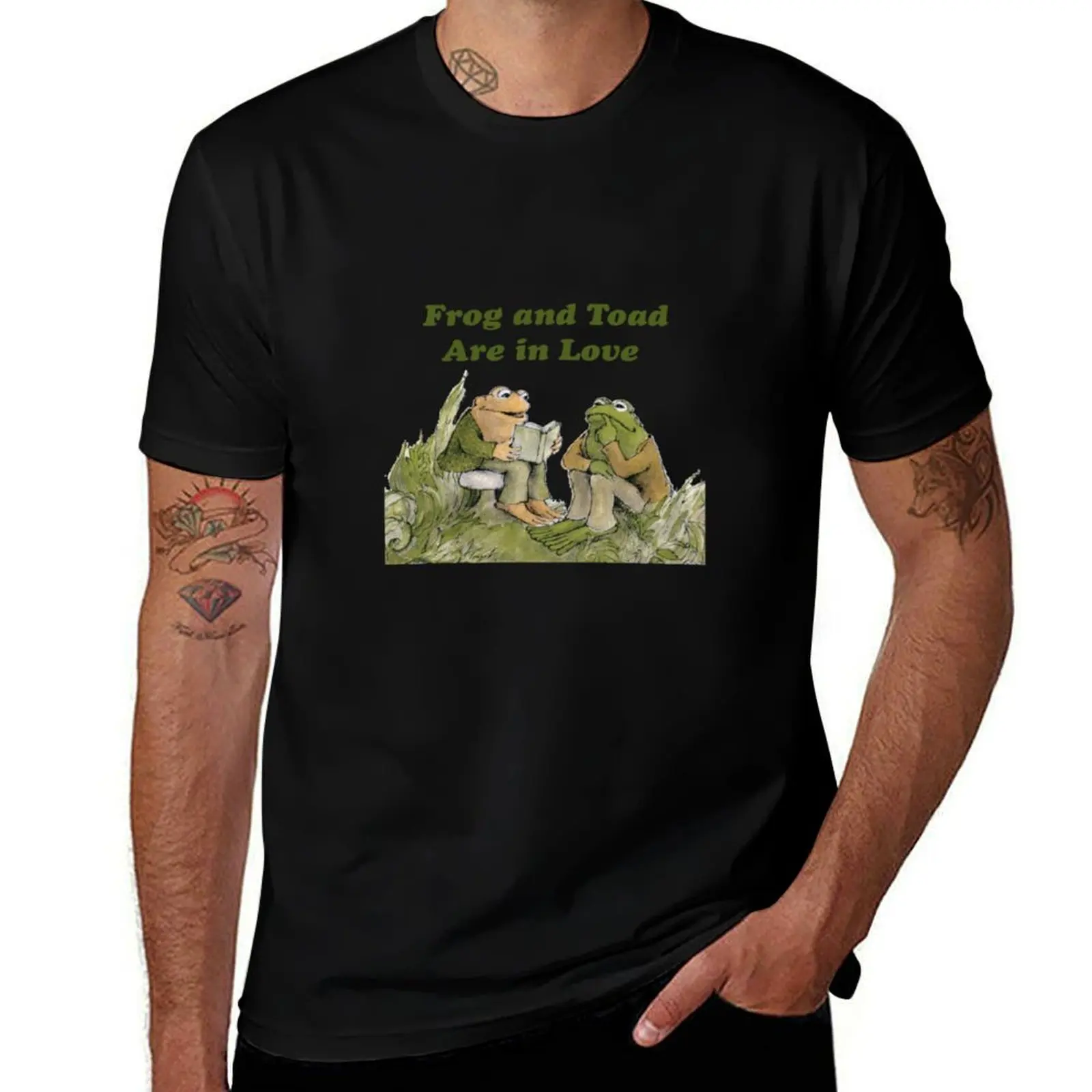 frog and toad are in love t shirt. T-Shirt Classic Crew Neck Cotton T-Shirt