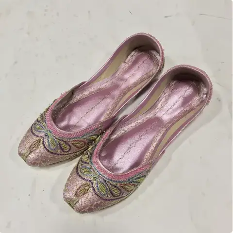 पाकिस्तान नेपाल हस्तनिर्मित महिलाओं के कढ़ाईदार फ्लैट सिंगल जूते भारतीय नृत्य जूते 12 best sales भारतीय जूते - №4