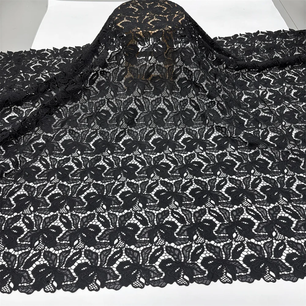 Neuer Stil Nigerianische 2026 Hochwertige Spitze Wasserlösliche Bestickte Modische Weiße/Schwarze Weiche Spitzenstoffe 5 Yards – Detail 6