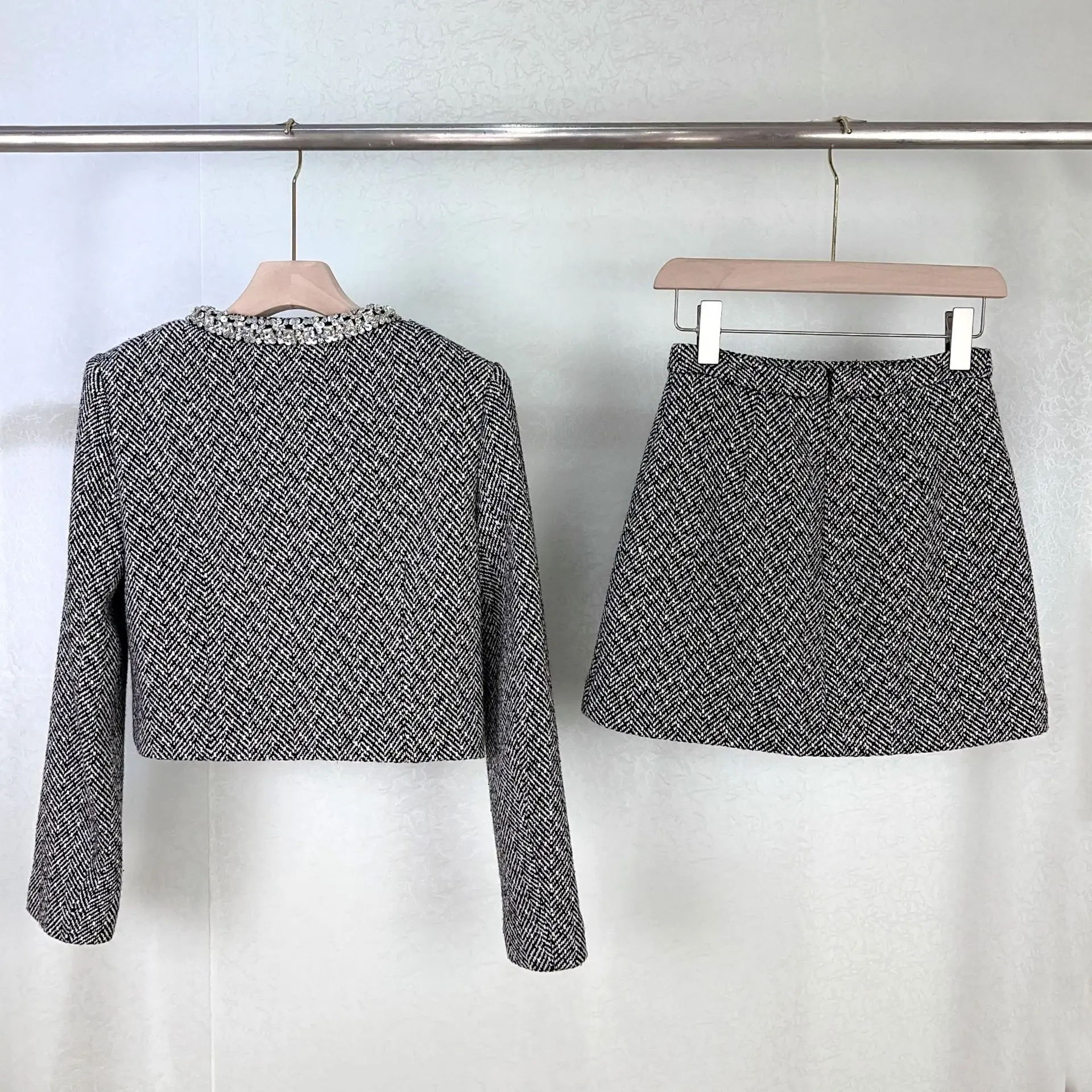 Quality Autumn Winter Beading Diamonds Chain Grey Tweed Two Piece Set Women Jackets Short Skirts Suits 2pcs Outfits