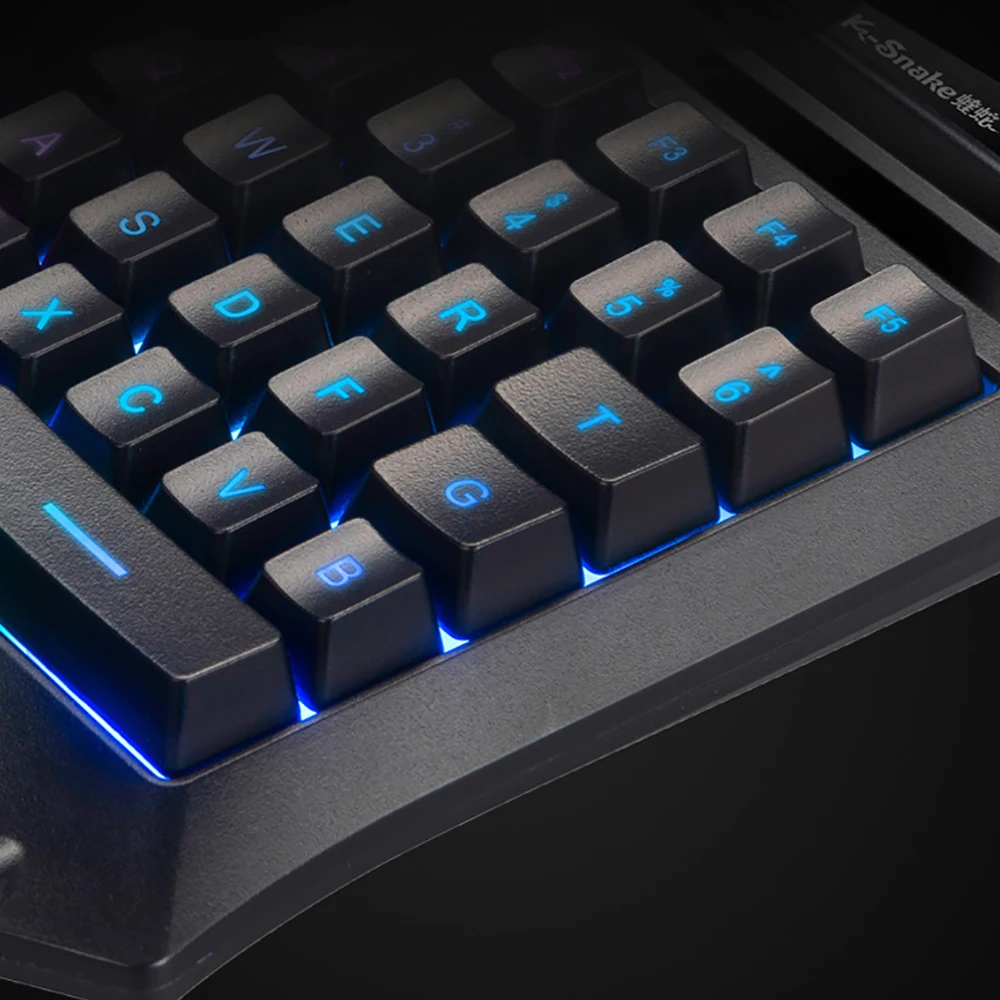 Teclado para jogos com uma mão, retroiluminado por LED RGB, teclado mecânico com sensação tátil para jogos em PC, PS4 e Xbox.