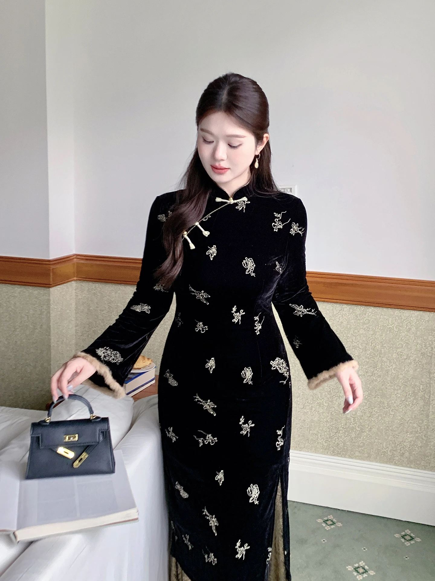 

Новый китайский бархат с вышивкой размера плюс Dr на талии с цветочным принтом, искусственный двухсекционный длинный свек, длина до пола Dr