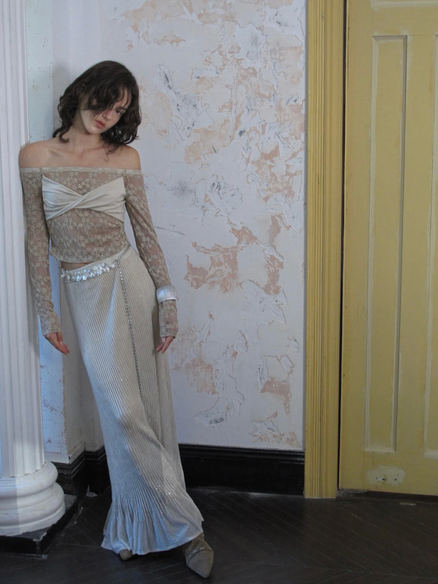 

Женский модный топ Cariedo из ацетатного трикотажа с эластичными кружевными вставками и узлом на одно плечо, приталенный, для праздничных образов