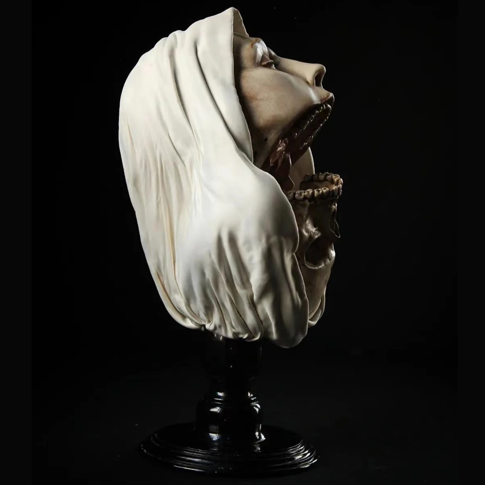 Creepy Nun Resin Statue Halloween Skull Transfiguration Sculpture for Home Decor Unique Artistic Horror Figure Desktop Ornament - Image 2