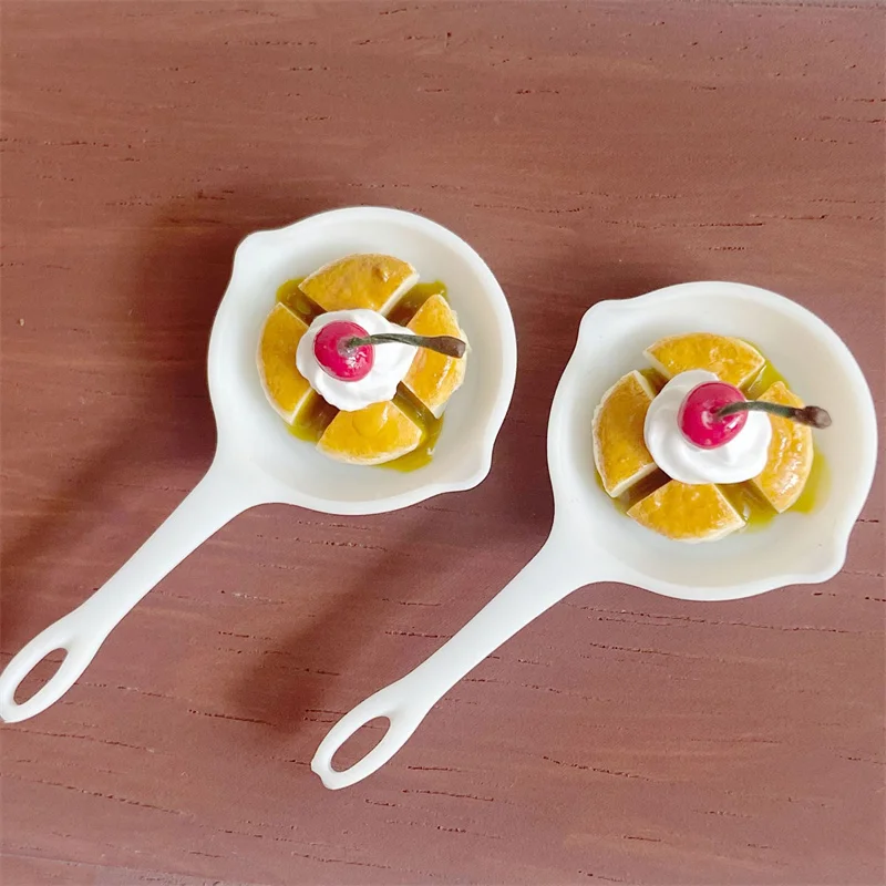 1Pcs Dollhouse Mini Frying Pan Breakfast Cherry Cream Pancake Kitchen Food Toy Model Dolls House Scene Decor Accessories