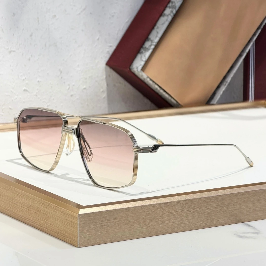 

Солнцезащитные очки JMM 2026 JAGGER, квадратные, из сплава, с полым двойным мостиком, модные, UV400, высококачественные, для мужчин и женщин, с футляром