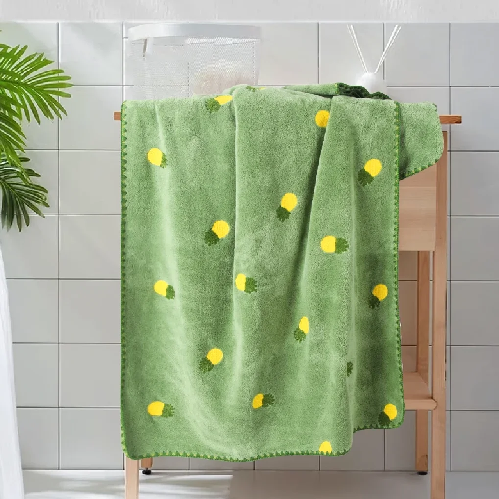 

High end household towels for women, made of pure cotton that absorbs water and does not shed hair, suitable for adults. The lar