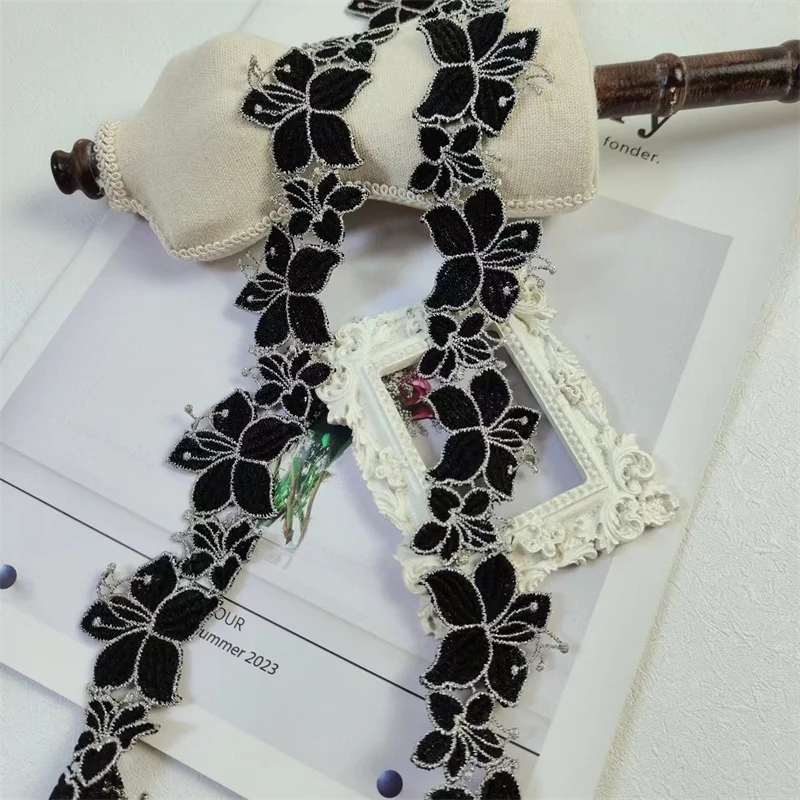 4CM di larghezza nero argento Glitter poliestere fiori ricamati tessuto di pizzo Trim nastro vestito colletto vestiti artigianato fai da te cucito