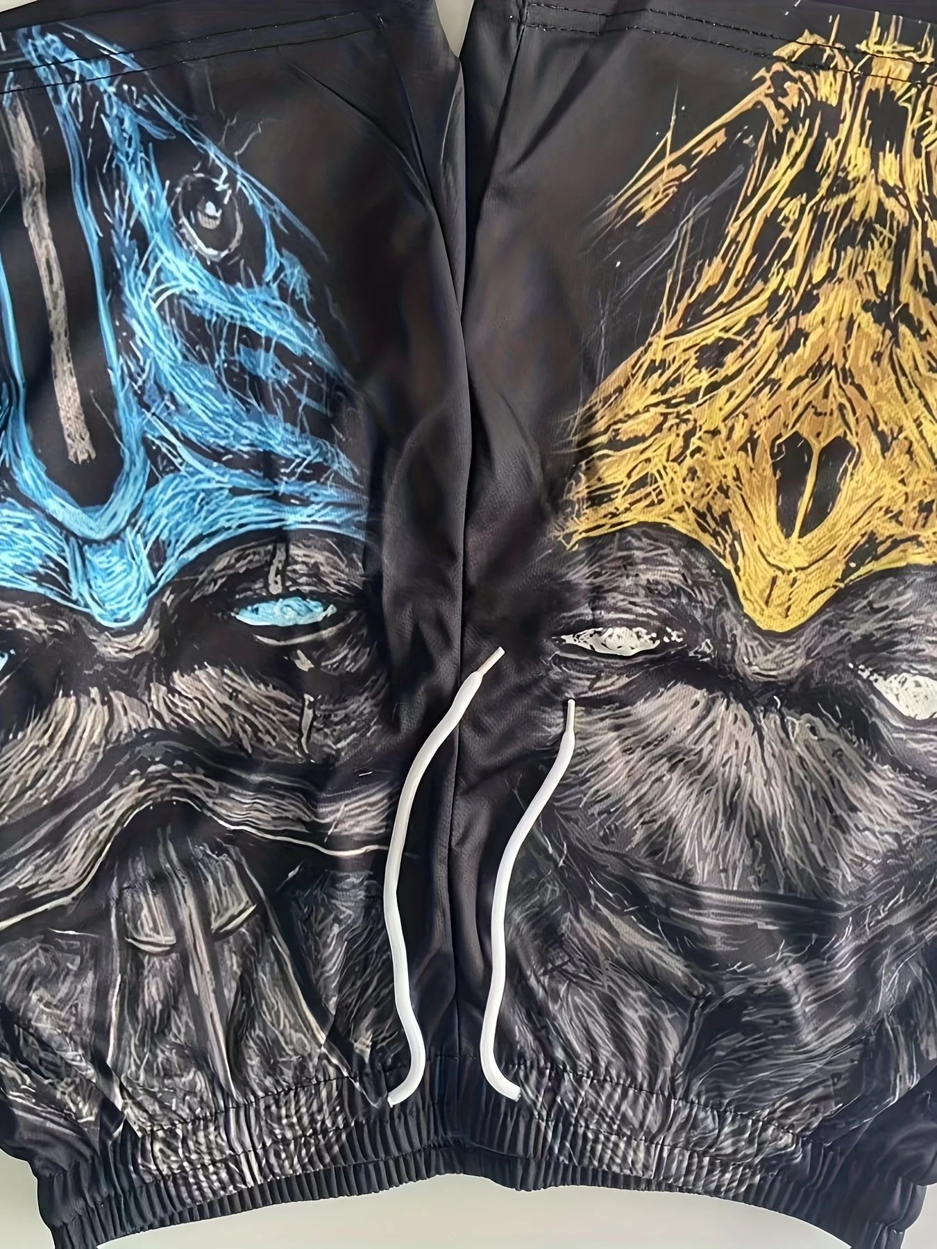 شورت شاطئ كاجوال من البوليستر سريع الجفاف - خصر برباط للرجال، قابل للغسل في الغسالة، طباعة هندسية #4