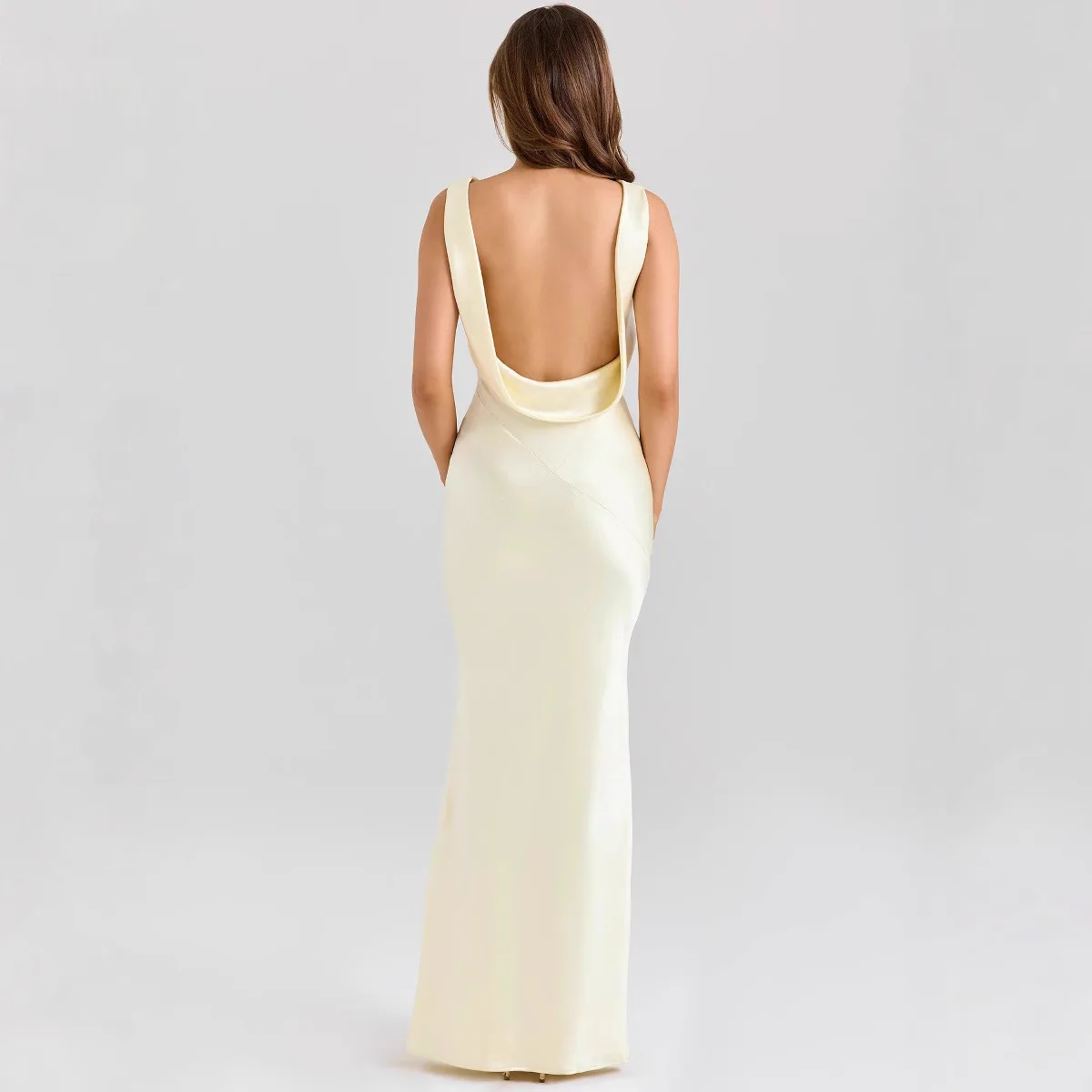 2025年新作 エレガント ノースリーブ オフショルダー タイト ロング 無地 高級サテン スリムドレス サマードレス ローブ ベスティード レディース パーティー