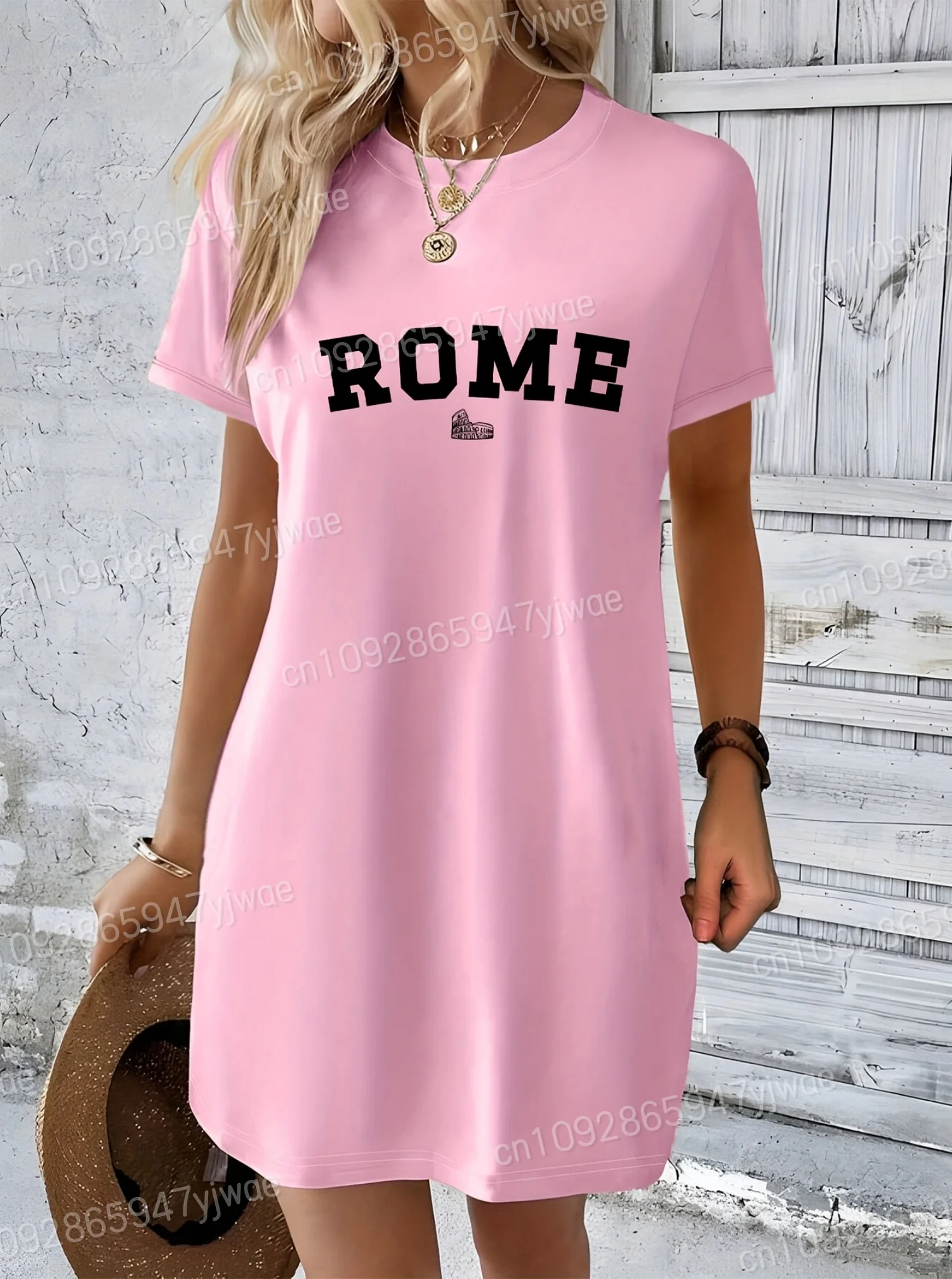 2025 ฤดูร้อนใหม่ผู้หญิงเสื้อยืดหลวมสบายๆโรมพิมพ์ O-คอเลดี้เสื้อแขนสั้นผู้หญิงเสื้อผ้า