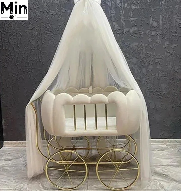Modern Multifunctional Metal Frame Baby Cradle Comfortable Infant Crib Adjustable Safe Baby Bed for Bedroom Restaurant Hotel Use
