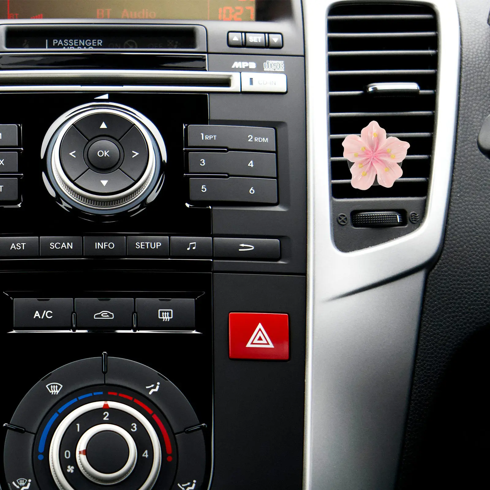 

1Pair Flower Car Air Freshener Vent Clip Plastic Tear Resistant Wear Resistant Cute Car Accessories for Women Auto Vent Clips