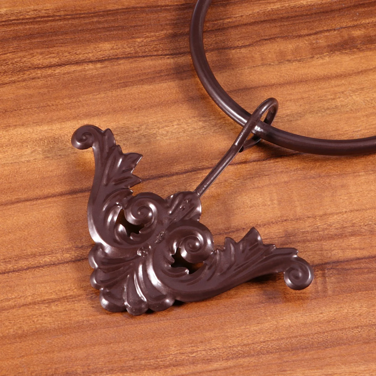 

Железная вешалка для полотенец над дверью шкафа, латунный держатель для ванной комнаты, прочное кольцо для полотенец, натертая маслом бронзовая отделка, органайзер для беспорядков