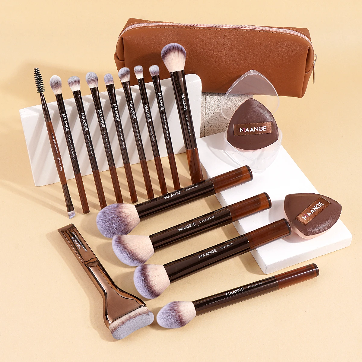 MAANGE 17pcs Makeup Brushes Set with Storage Bag Foundation Makeup Brush Powder Blusher Brush, Eye Shadow Brushes Travel Gift