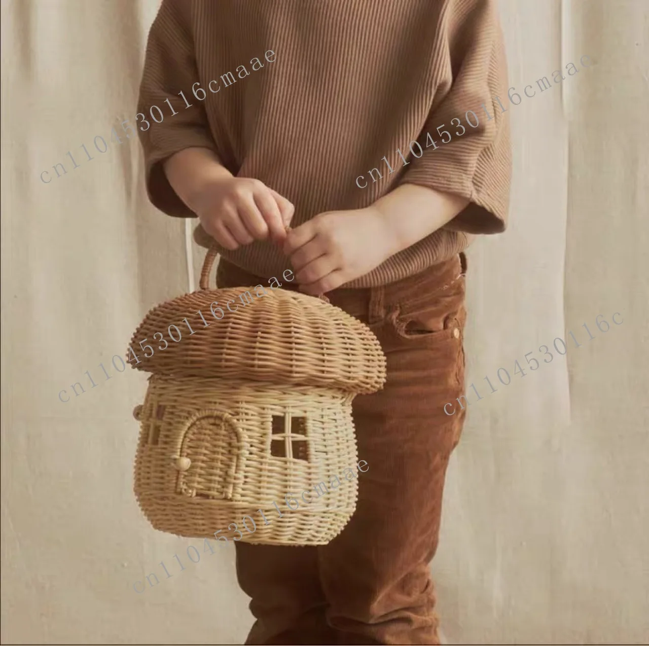 Handmade rattan mushroom-shaped storage, handbag, basket, children's room decoration shooting props