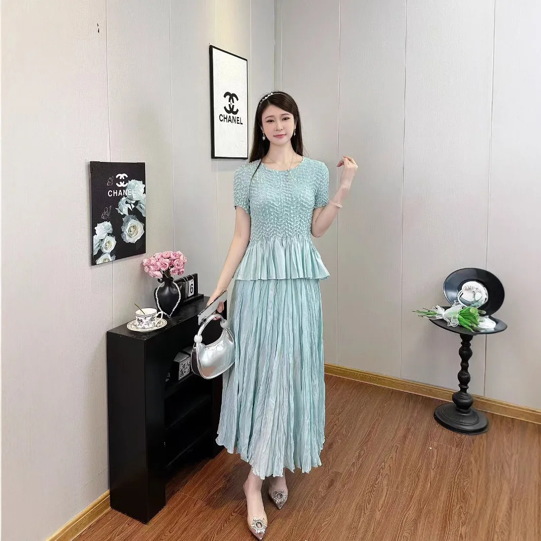 

Miyakaya Style High-end Design Pleated T-shirt Women's Big Hem Skirt Two-piece Set Loose New Large-size Women's Skirt Suit