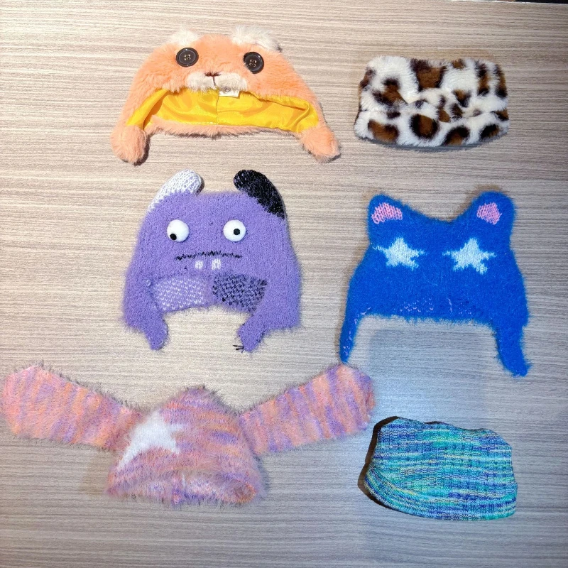 

Wakuku Hat 20cm Plush Doll Clothes Fluffy Cap for Wakuku Labubu Zsiga Bear Toy Outfit Accessories Collectible Gift Decor