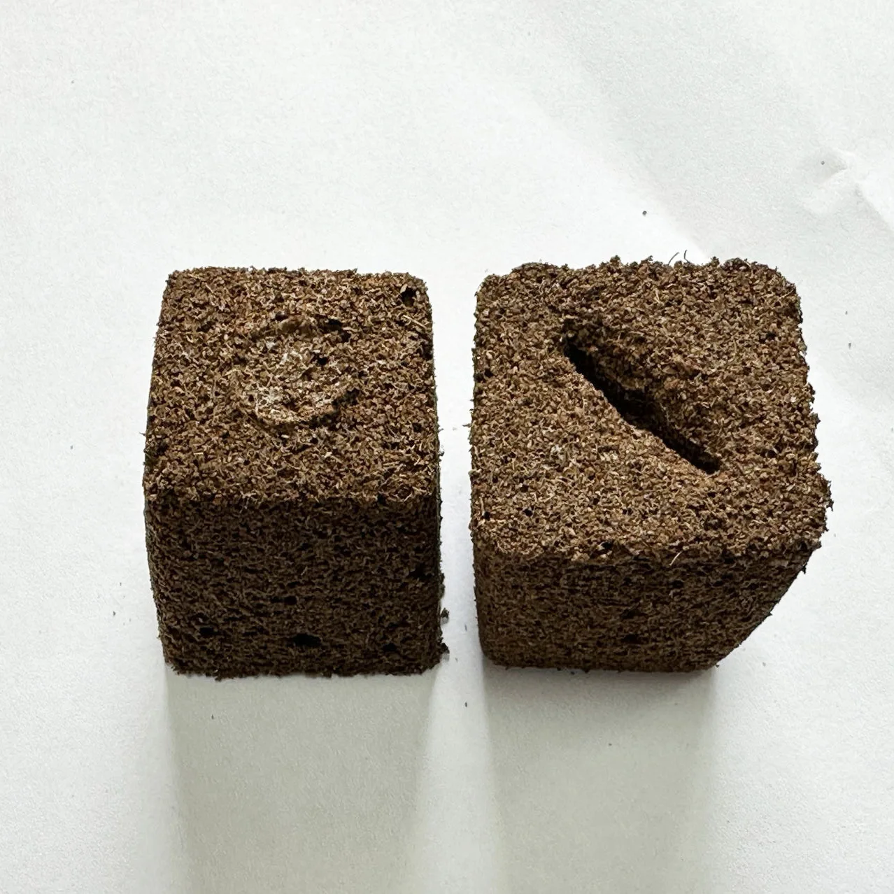 

Биоугольные губчатые блоки для беспочвенного выращивания суккулентов, губчатые блоки для контрольного выращивания рассады.