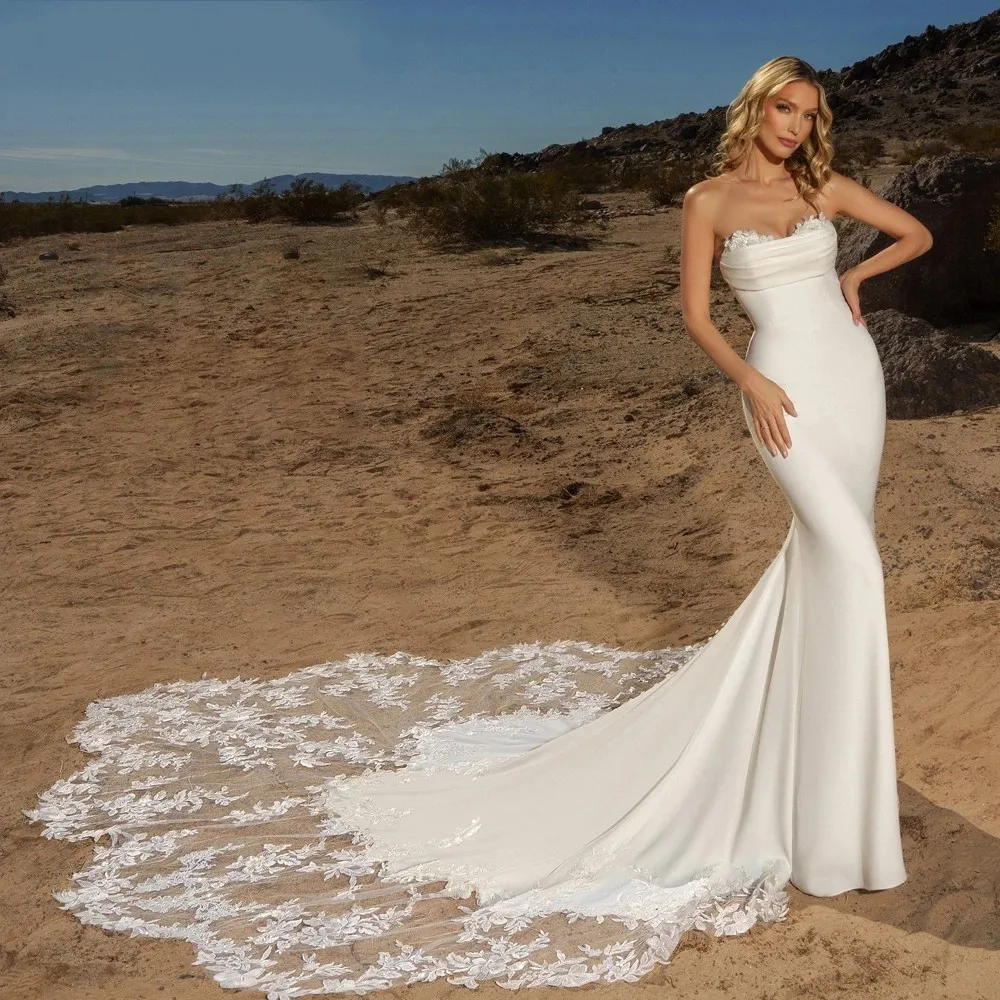 

Fancy Satin Wedding Dresses for Bride Strapless Lace Appliques Sleeveless Mermaid Sweep Train Beach Boho Vestidos De Novia