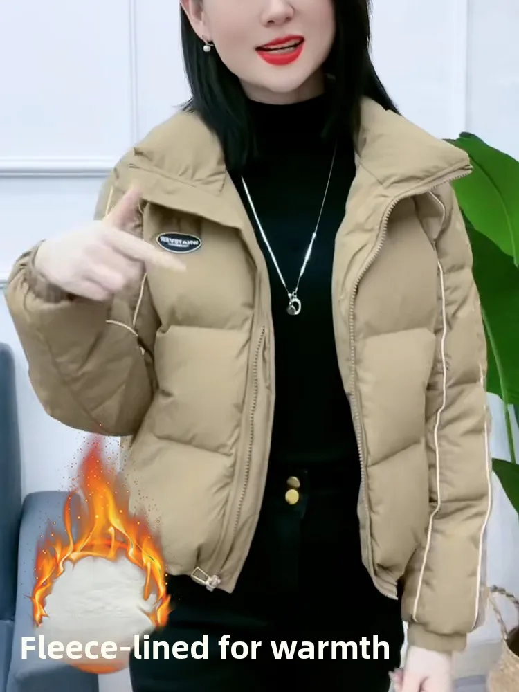 

Новая модная утепленная женская куртка из хлопка на осень-зиму 2026: универсальный уличный стиль