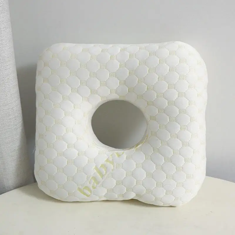 Ademend ergonomisch kussen met oorgat Draagbaar comfortabel oorbelkussen Katoenen vulling Oorpiercingkussen