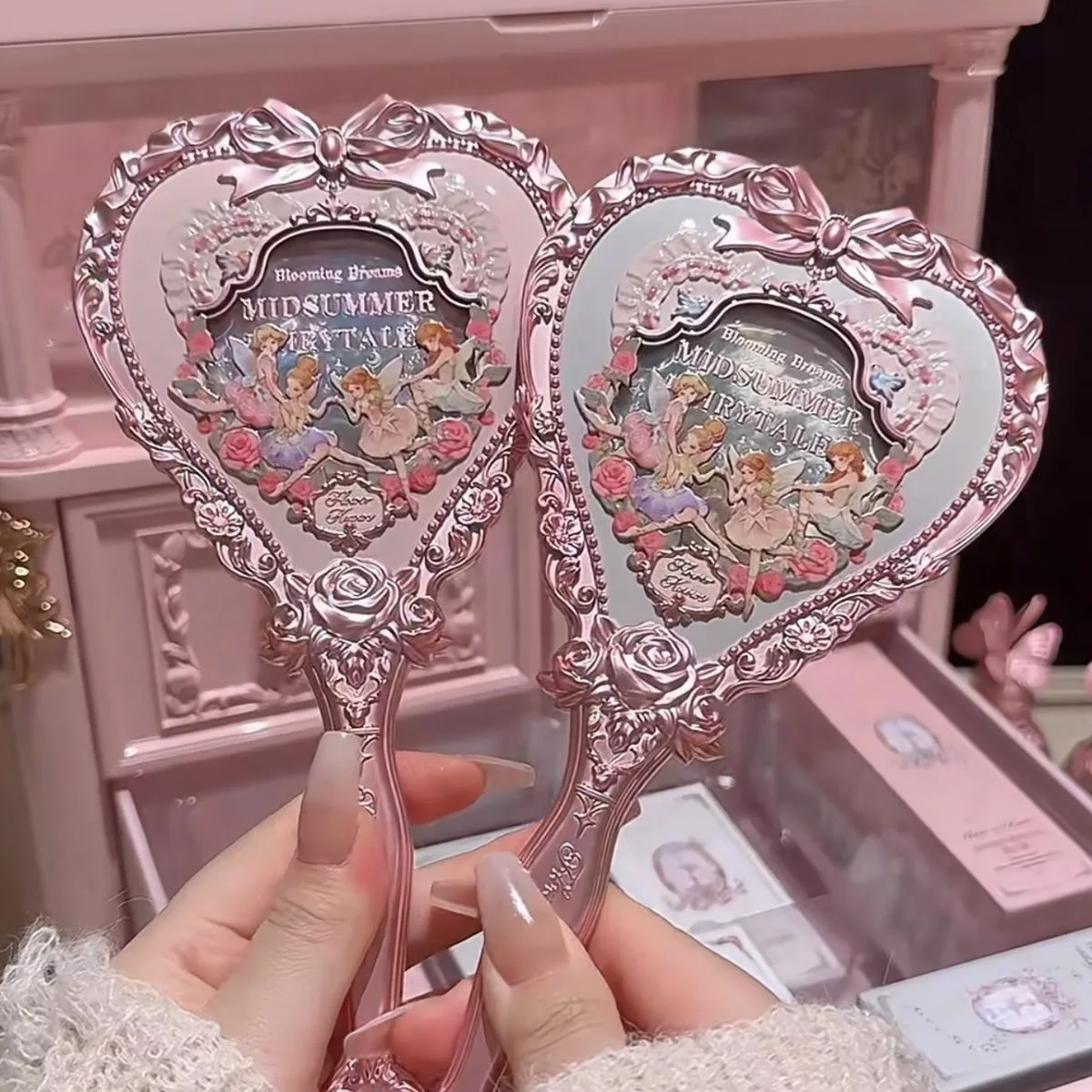 3-Farben-Blumenknows Angel Handspiegel Weiß Schwarz Rosa Stilvoller Kosmetikspiegel für den täglichen Gebrauch