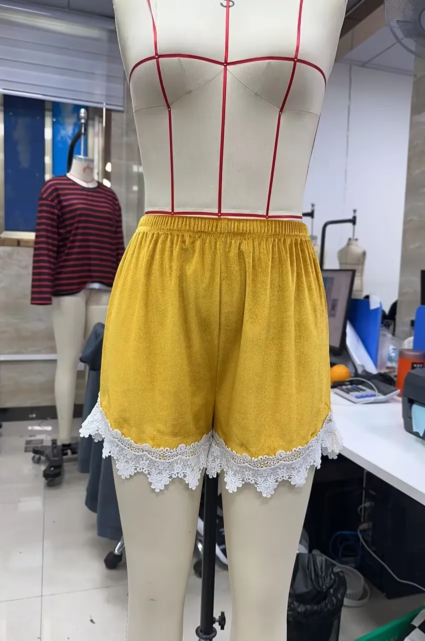 

﻿ Женские бархатные шорты, элегантные лоскутные кружевные шорты, свободные мини-шорты для отдыха, пляжная повседневная одежда