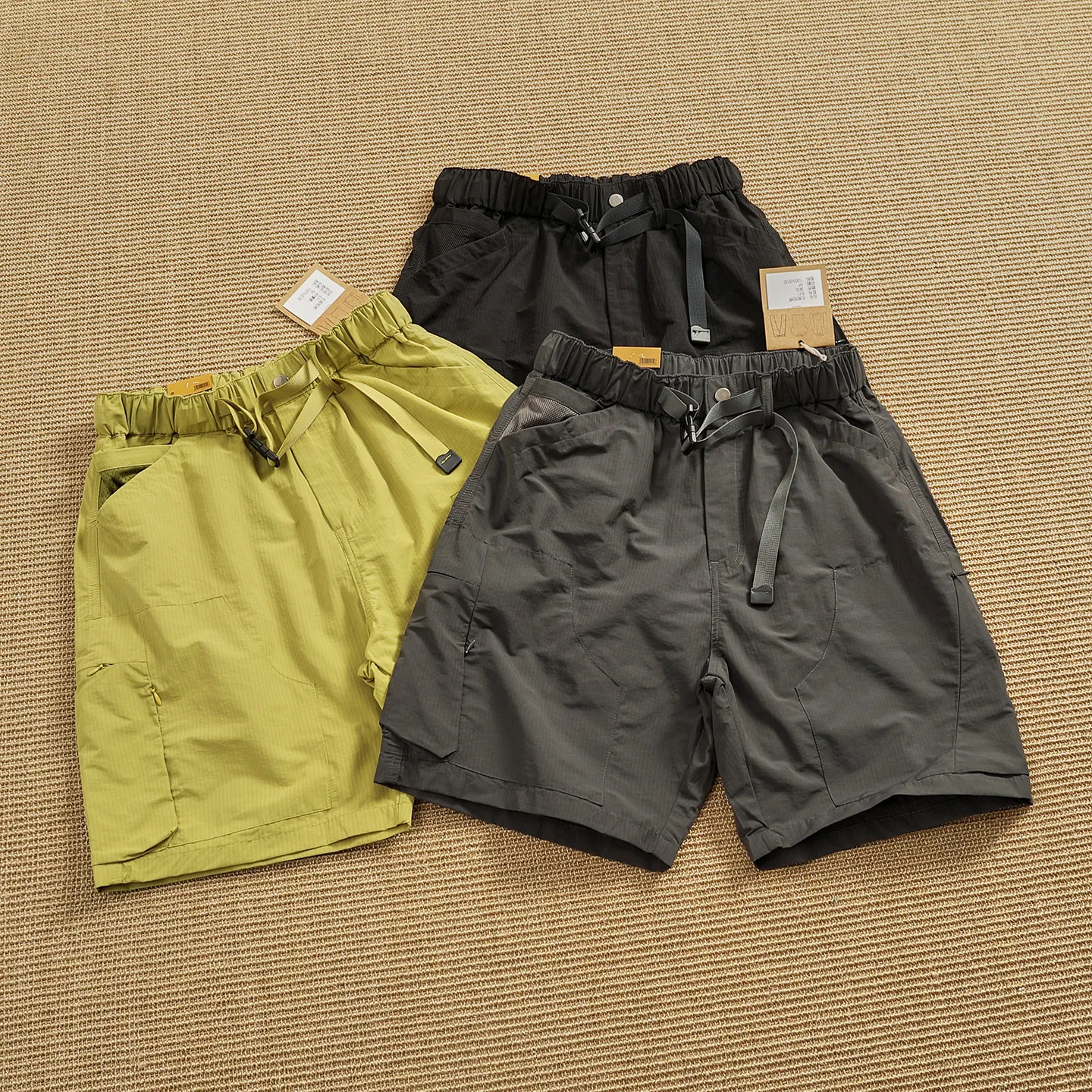 

Летние мужские шорты-карго 2026 в американском ретро-стиле с сетчатой подкладкой, быстросохнущие, модные, свободные, с множеством карманов, повседневные, 5-точечные брюки