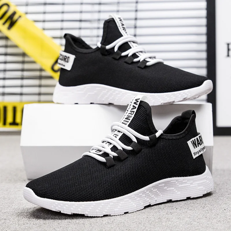 Men\'s lightweight breathable casual sports shoes summer new lace up outdoor anti slip soft sole mesh running shoes male sneakers