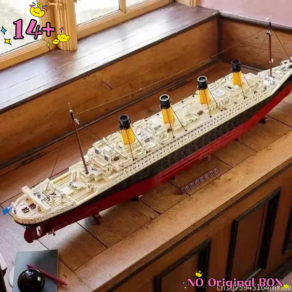 

2026 NEW Optional LED Party gifts Steamship Blocks Toys Children Adults Birthday Gifts 9090Pcs Home Decoration Compatible 10294