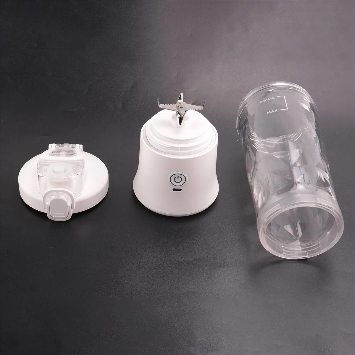 쉐이크와 스무디용 휴대용 믹서기 믹서기, 6 개의 날이 있는 미니 믹서기, 주방 및 가정용 20 Oz