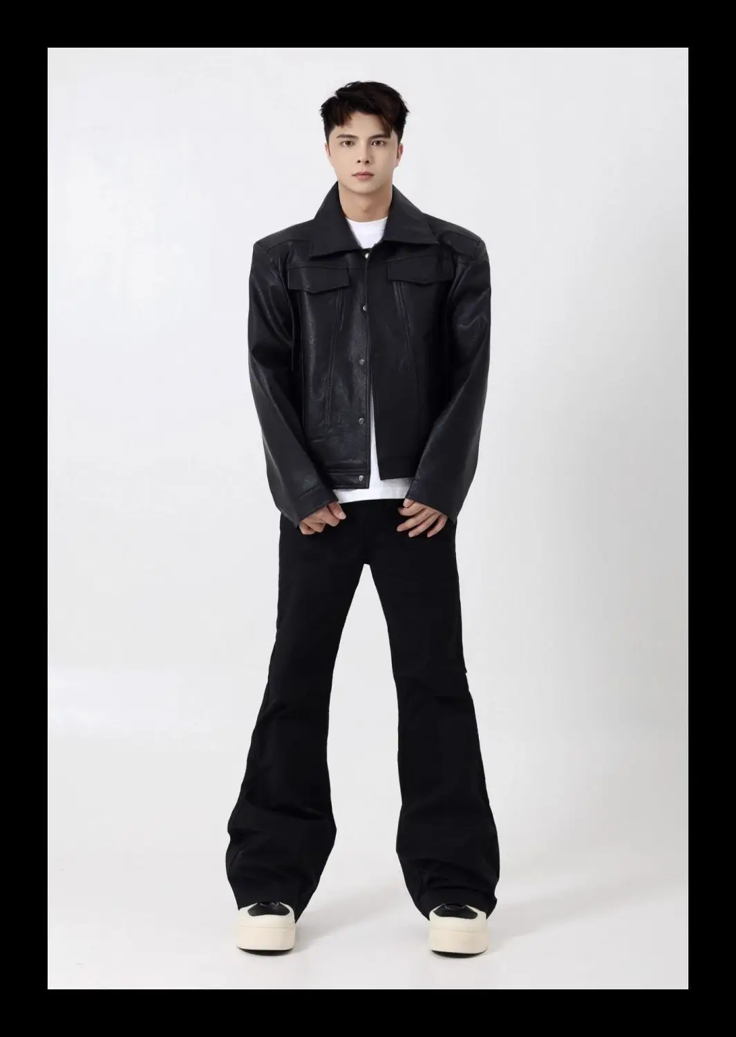 

Мужская куртка-пальто: Яркий желтый, насыщенный, лимонный, канареечный, горчичный, золотистый, веселый, энергичный, весенне-летний, легкий стиль