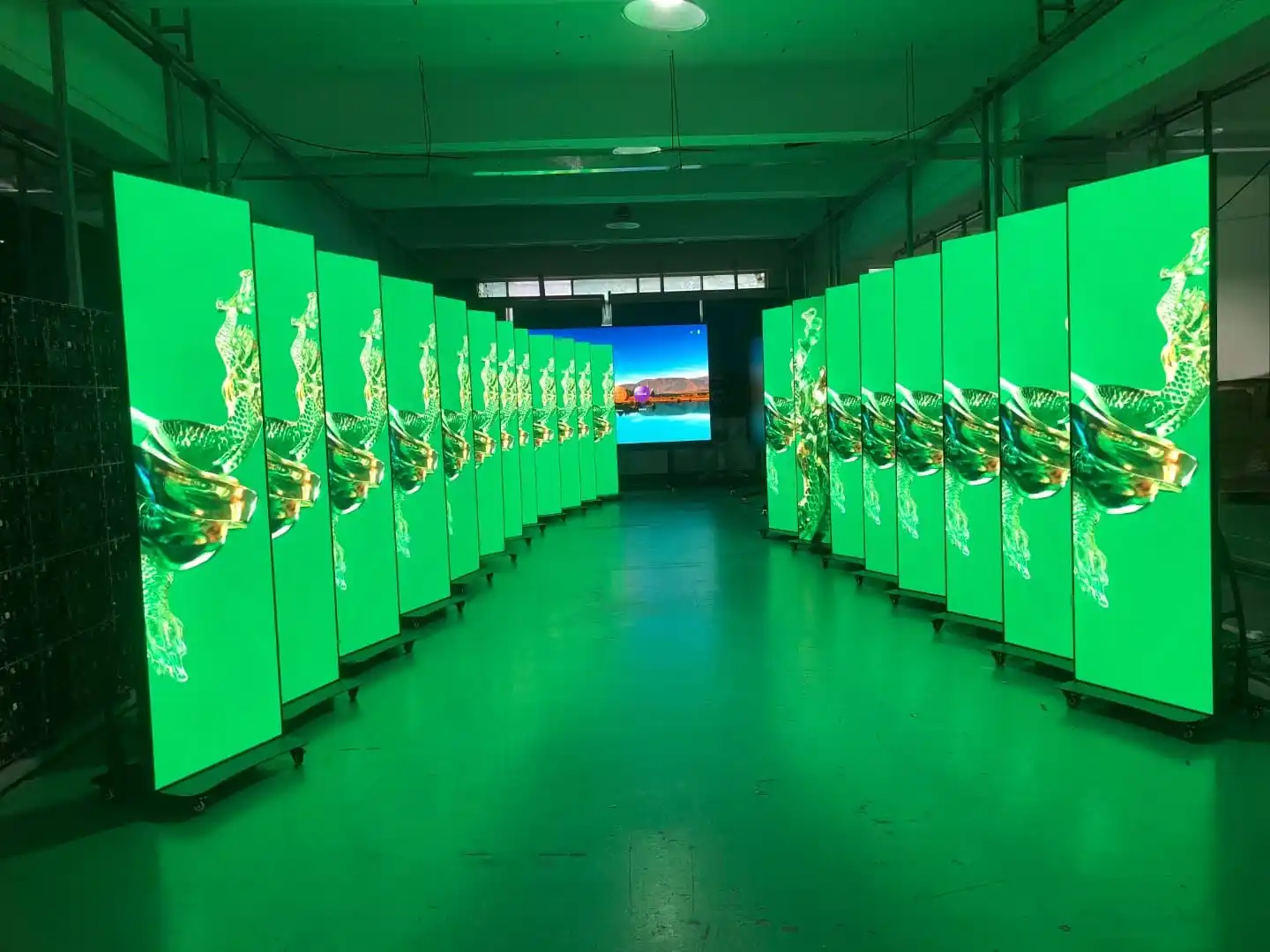 Customize P2.5 Advertising Display Outdoor Screens Indoor Led Poster Display Screen for Advert With Factory Hot Sale