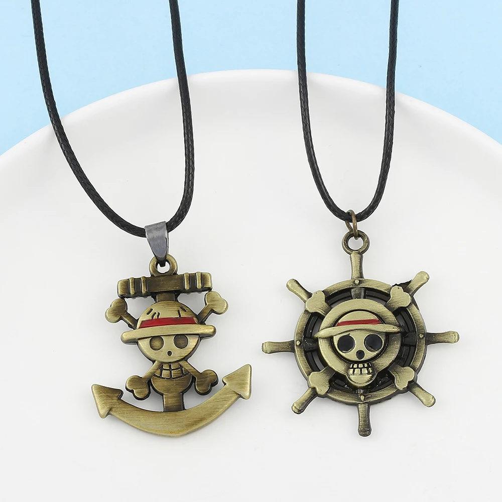 Collier pendentif en métal Anime One Piece, insigne de crâne de gouvernail de bateau vintage, bijoux de cou JOCosplay, accessoires de décoration tendance