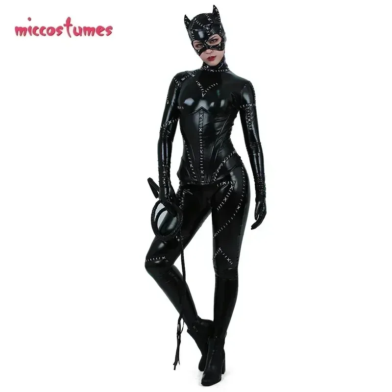 미코의 의상은 고양이 여자(Human Catwoman)를 위한 고급스러운 할로윈 애니메이션 테마 파티 의상을 제공하며, 타이트한 코르셋이 특징입니다.