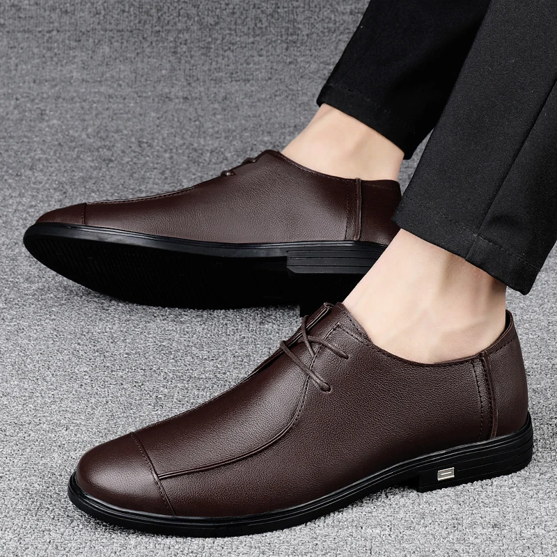 Zapatos de cuero Real de marca de lujo para hombre, mocasines versátiles cómodos, tendencias de moda, oficina, boda, fiesta, Negocios, nuevo