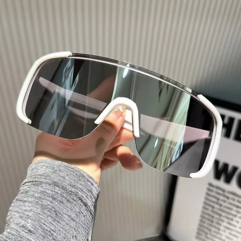 2PCSOutdoor Sports Cycling Sunglasses for Men Women Outdoor UV400 Ultraviolet-proof Riding Sunglasses Shades for Men Large Frame