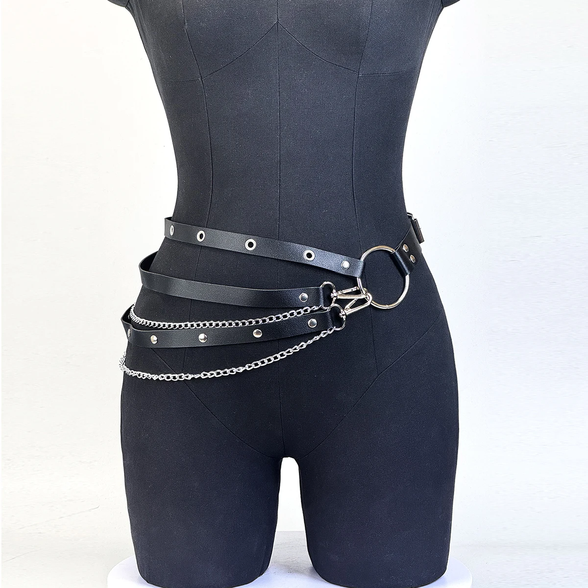 Cinturón de cuero ajustable para mujer, arnés de cintura sexy y moderno con cadena, accesorio gótico, joyería para festivales, regalo para chicas