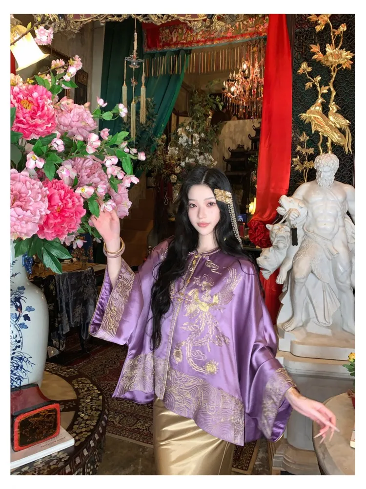 

New Chinese-style heavy industry positioning Embroidered phoenix plate gold embroidery coat