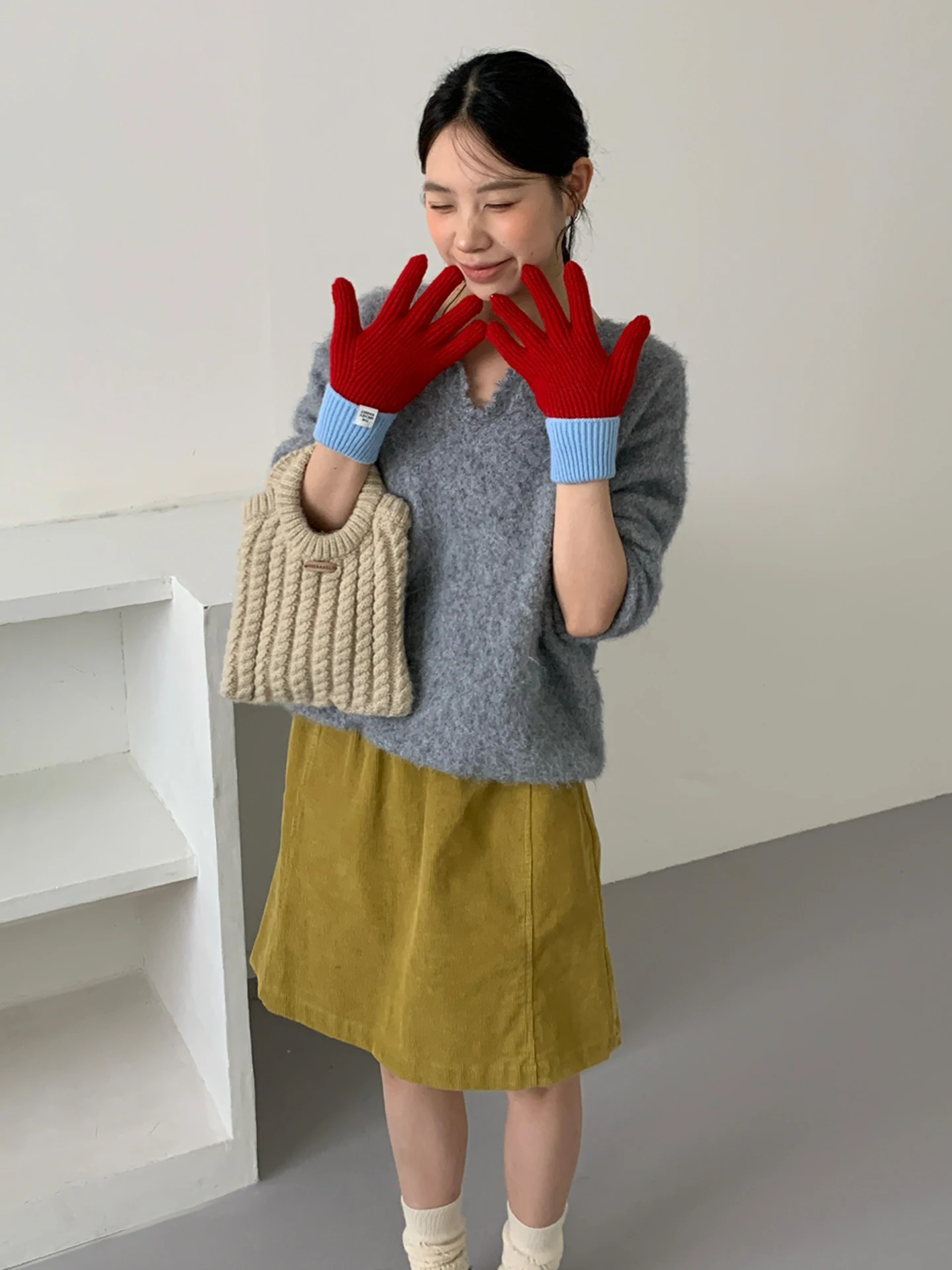 Thickened Knitted Five-Finger Women's Gloves Touchscreen Compatible Cycling Warmth Retention Retro Splice Color Bike Riding G...