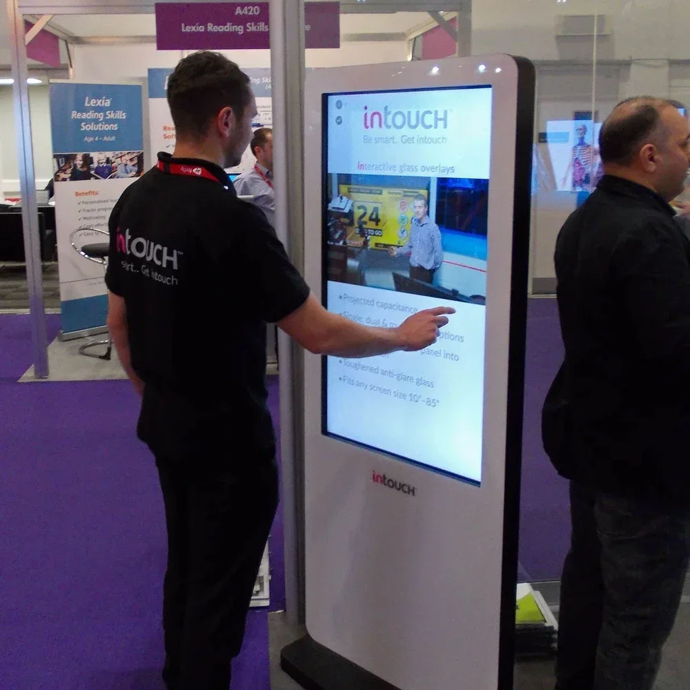 Professional Processing Technology Capacitive Touch Screen Panel For Best Public Advertising Smart Interactive Touch Kiosks Hot