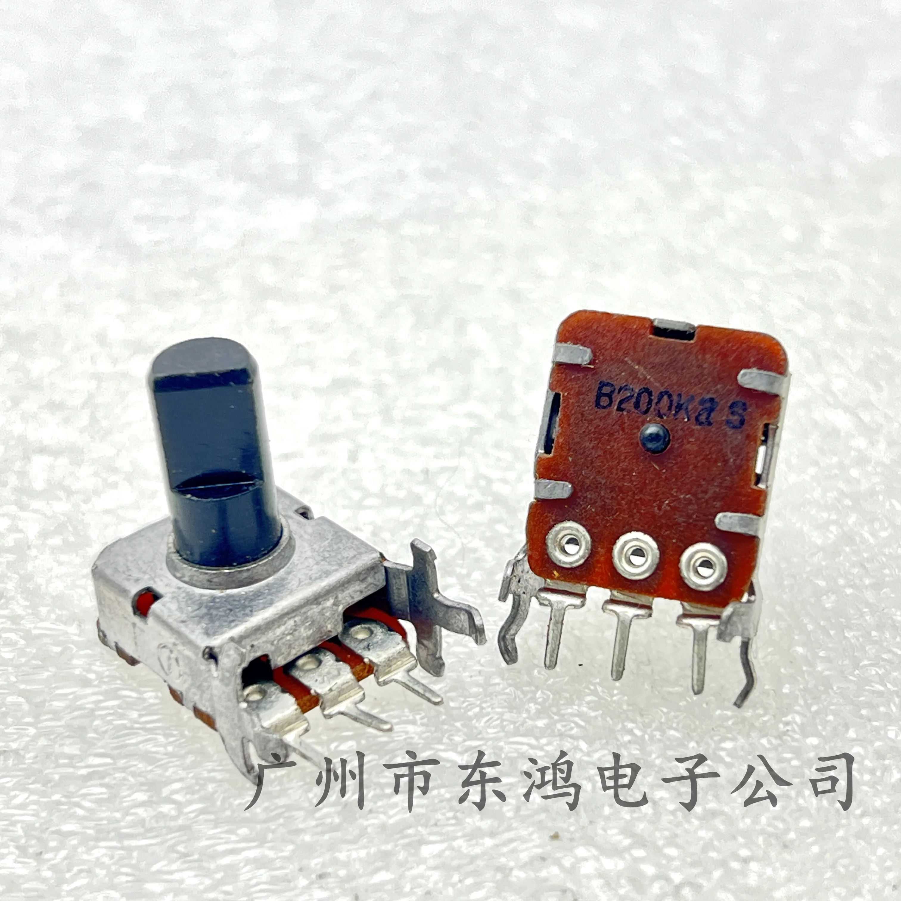 1 PCS Japan 12 square B200K rotary single Potentiometer shaft length 12mm