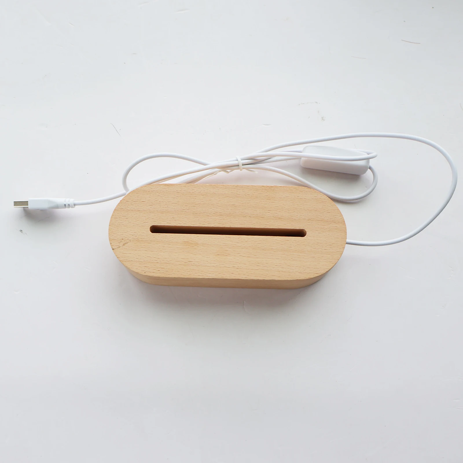 A base de luz noturna pode ser colocada no desktop para exibição e apresenta diferentes efeitos de iluminação.