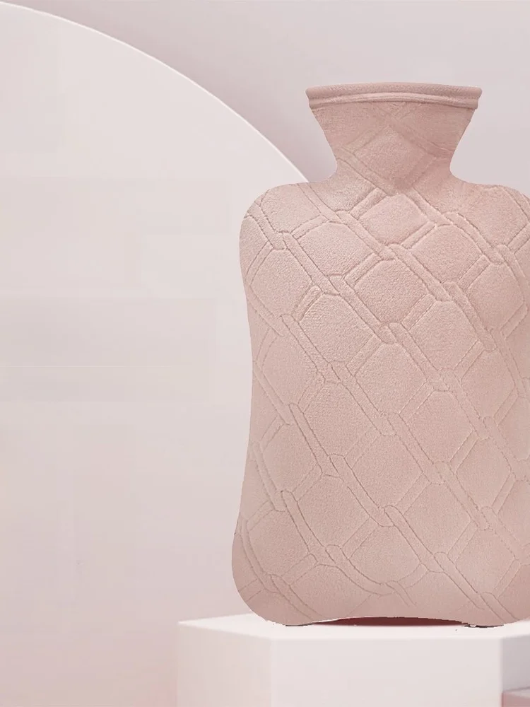 

Термочехол-грелка Pushe для горячей воды: для теплотерапии, согревания живота, рук и постельного белья