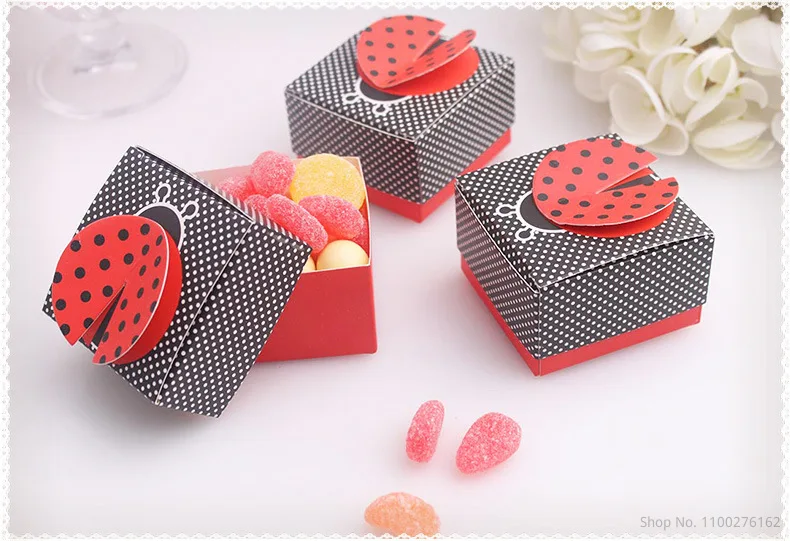 

100pcs Gift Candy Boxes Wedding Party Favor Baby Shower Favor Gift Box Ladybug Party Favors Boxes Decoration