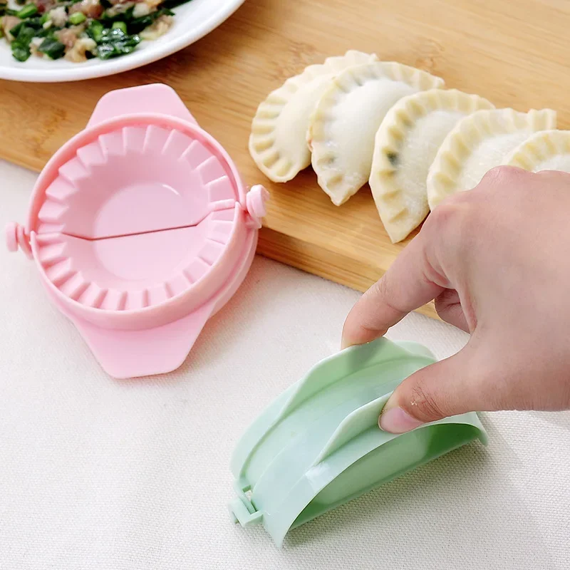 

3 PCS Portable Dumpling Maker Device New Kitchen Tools Dumpling Jiaozi Maker Device Easy DIY Dumpling Mold Kitchen Appliances