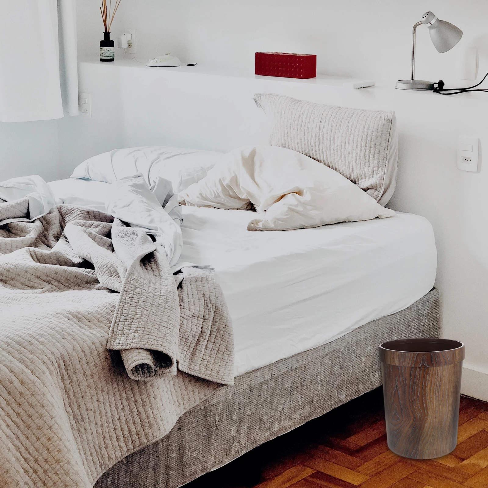 

Decorative Trash Can Plastic Paper Basket with Cover Garbage Lid Office Waste Small Cans