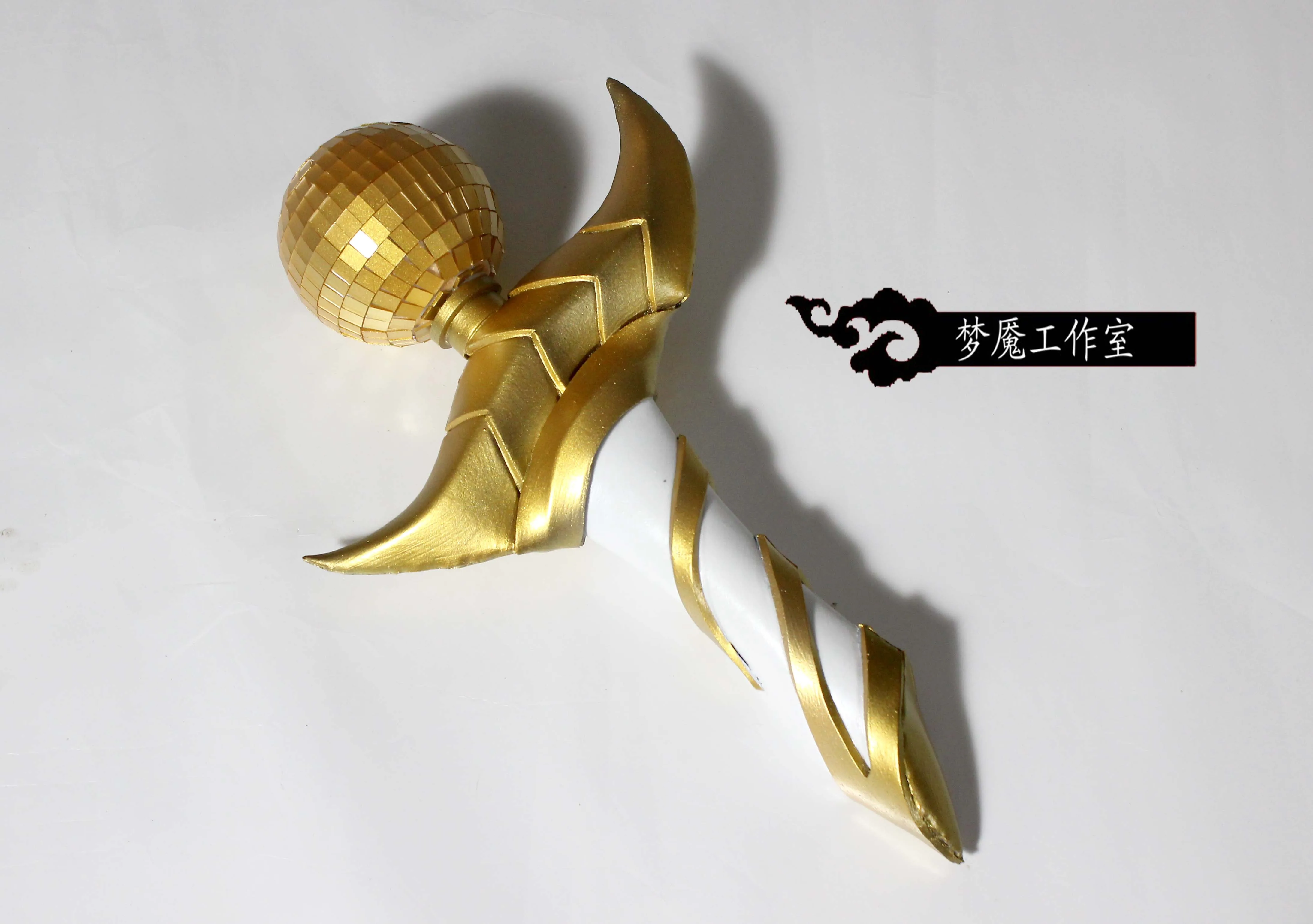 

Seraphine League of Legends Ocean Song Seraphine Microphone Props Weapons for Halloween Christmas Party